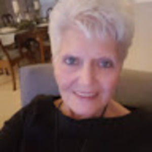 Meet your Posher, Brenda